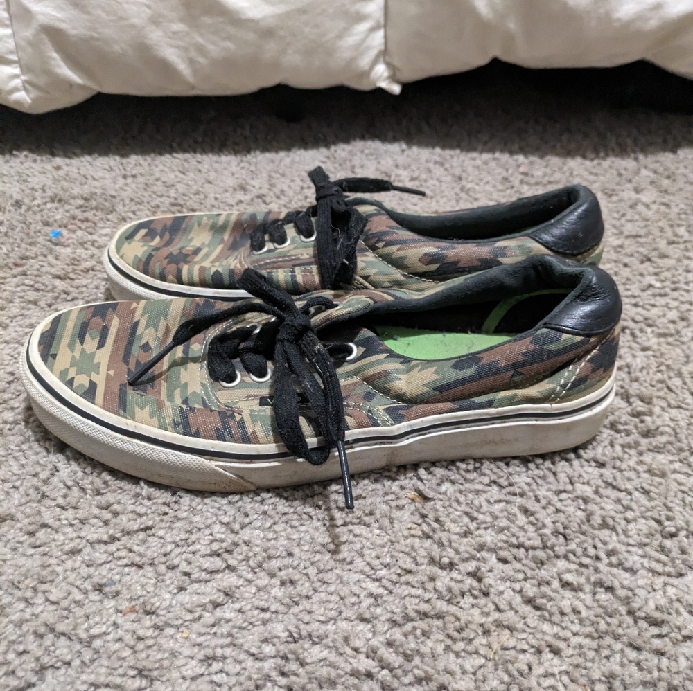 Vans army camo